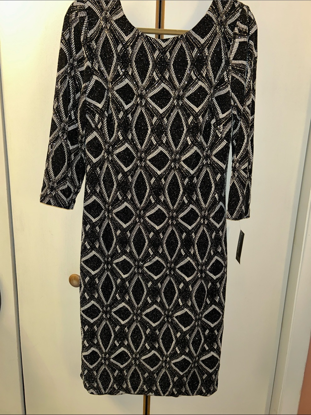 Black & White Geometric Midi Dress with Three-Quarter Sleeves
